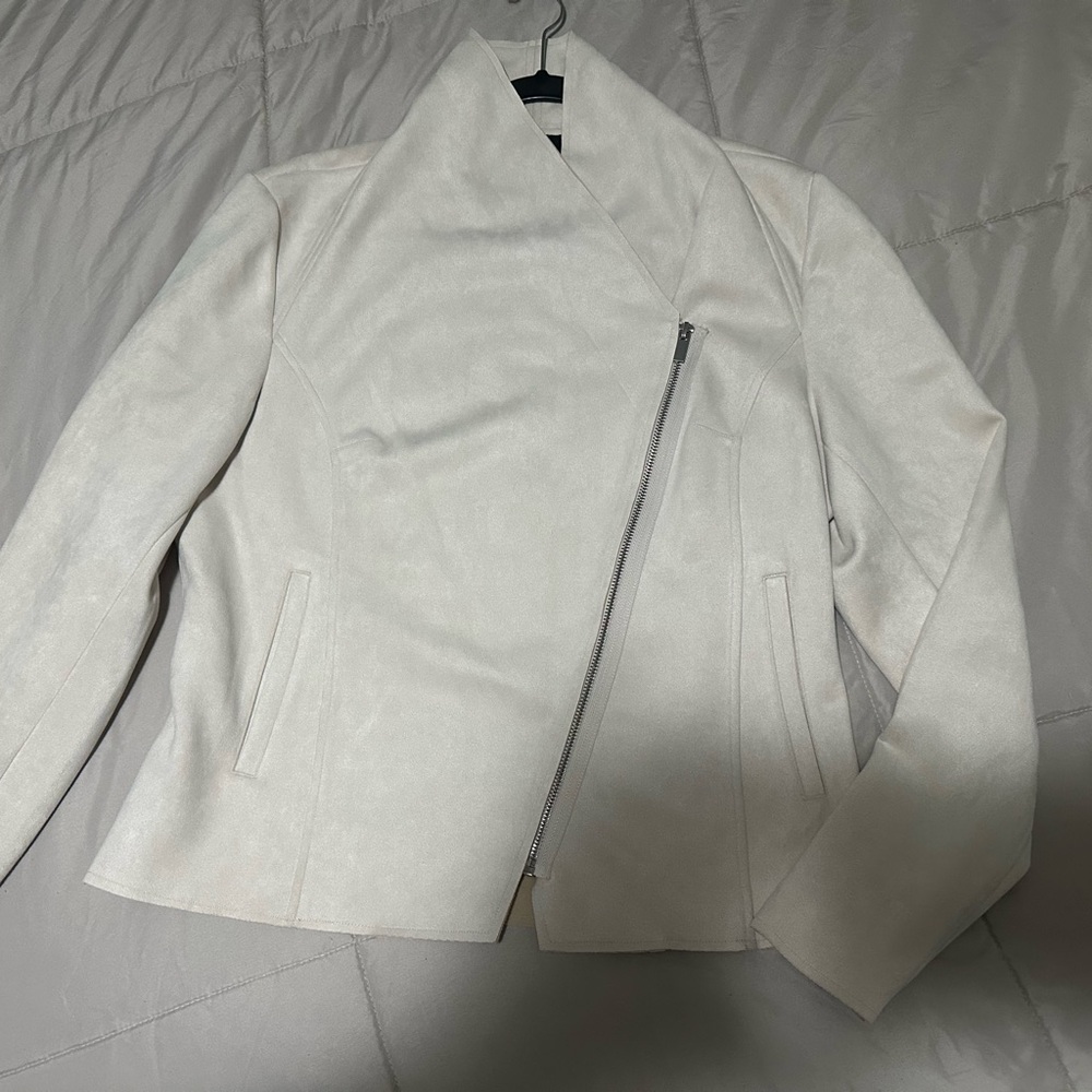 Tahari Women's Cream Leather Jacket